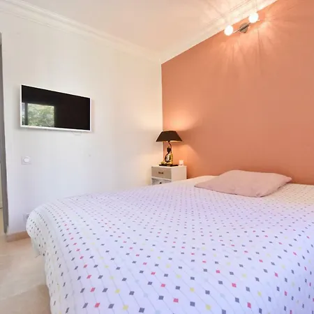 Kikiloue Face A La Mer Croisette 3 Pieces Au Pied Des Plages Apartment