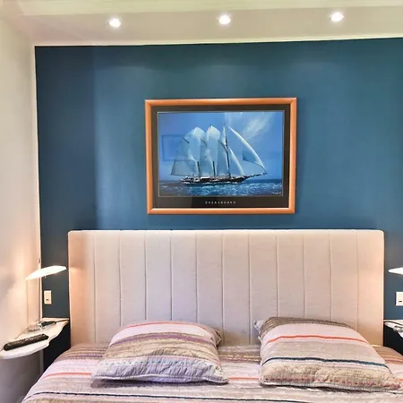 Apartment Kikiloue Face A La Mer Croisette 3 Pieces Au Pied Des Plages