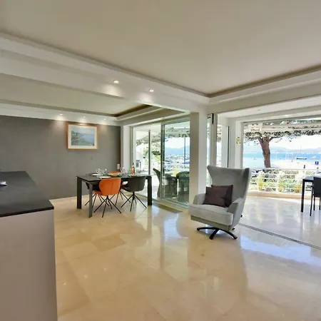 Kikiloue Face A La Mer Croisette 3 Pieces Au Pied Des Plages Apartment Cannes